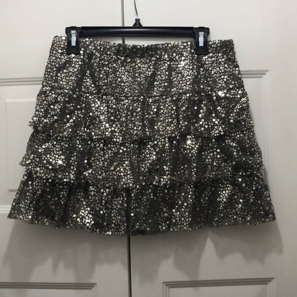 Sequins ruffled mini skirt